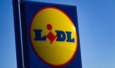 Logo du groupe de distribution allemand Lidl, le 30 mars 2025 dans le sud de la France ( AFP / GABRIEL BOUYS )