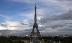 Vue générale de la Tour Eiffel à Paris