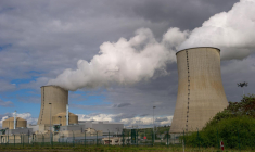 La centrale de Civaux est batie sur les rives de la Vienne, au sud-est de Poitiers ( AFP / GUILLAUME SOUVANT )