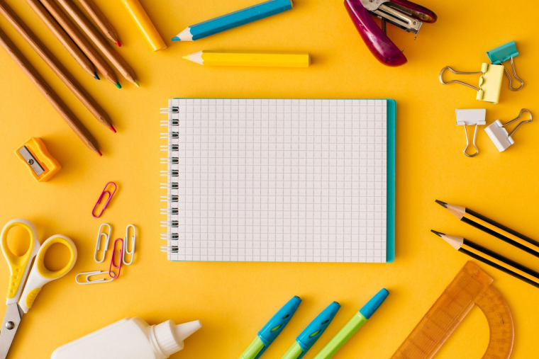 Le prix de certaines fournitures scolaires pourrait augmenter de 20 à 25%. crédit photo : Getty Images