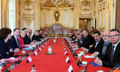 Élisabeth Borne rencontre les dirigeants de l'intersyndicale à Matignon