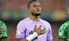 Le gardien du Nigeria a pensé à arrêter le foot après la perte de ses parents