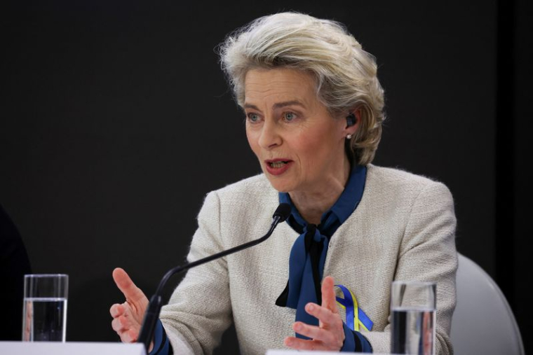 UE: LES NOUVELLES SANCTIONS CONTRE LA RUSSIE VISERONT SBERBANK, DIT VON DER LEYEN