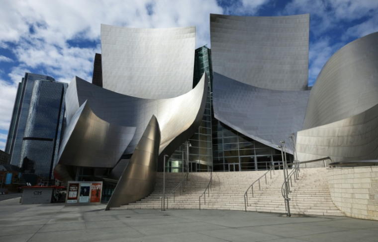Le Walt Disney Concert Hall réalisé par l'architecte américano-canadien Frank Gehry, le 15 mars 2020 à Los Angeles, en Californie ( Getty / MARIO TAMA )