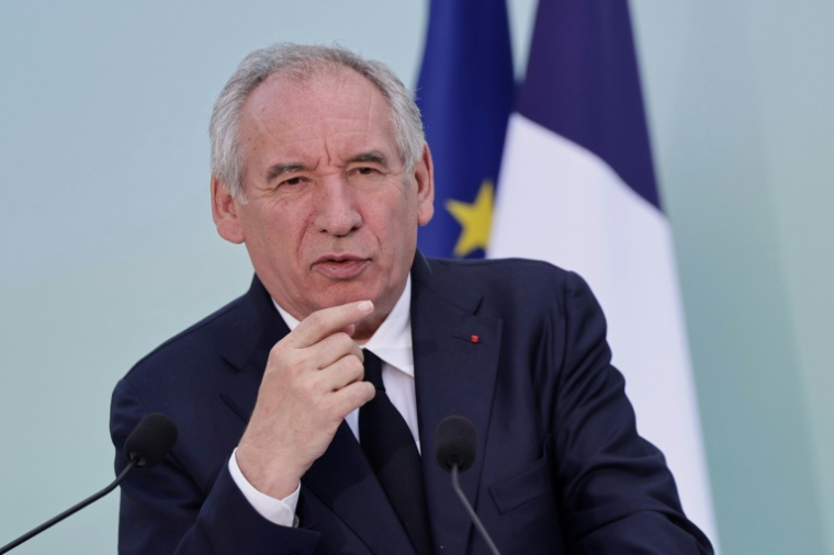 Le Premier ministre français François Bayrou donne une conférence de presse, à Paris, le 10 juillet 2025 ( AFP / STEPHANE DE SAKUTIN )