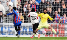 Liverpool chute à Crystal Palace, Chelsea