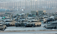 Des chars de l'armée israélienne sont positionnés dans le sud d'Israël, à la frontière avec la bande de Gaza, le 3 septembre 2025 ( AFP / Jack GUEZ )