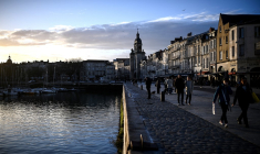 Le Vieux-Port de La Rochelle, en janvier 2024 (illustration) ( AFP / CHRISTOPHE ARCHAMBAULT )
