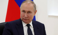 UKRAINE: POUTINE DÉFEND L'INVASION RUSSE, MARIOUPOL MENACE DE TOMBER
