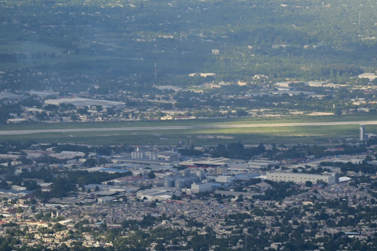 L'aéroport de Port-au-Prince, le 28 octobre 2026 ( AFP / Clarens SIFFROY )
