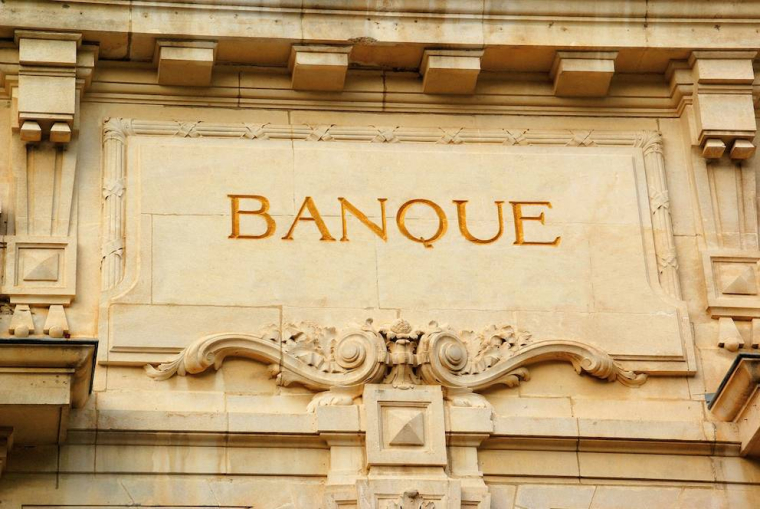 Crédits immobiliers, chute de moitié des octrois-iStock-Max Labeille