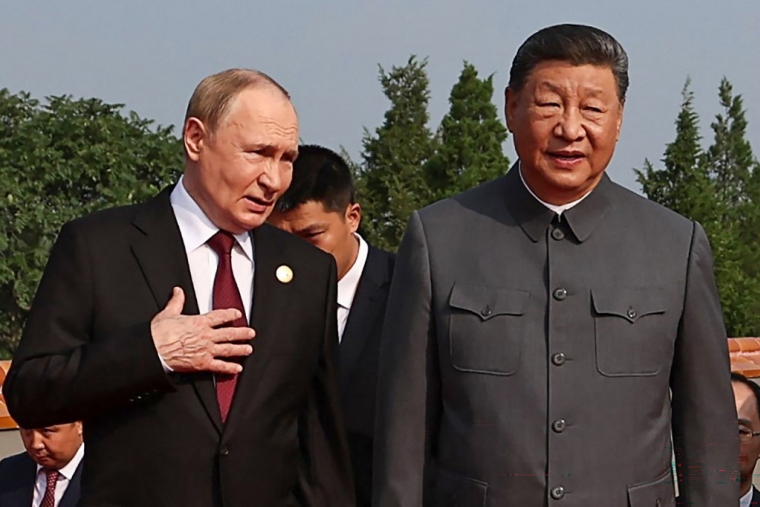 Vladimir Poutine et Xi Jinping à Pékin, en Chine, le 3 septembre 2025. ( POOL / ALEXANDER KAZAKOV )