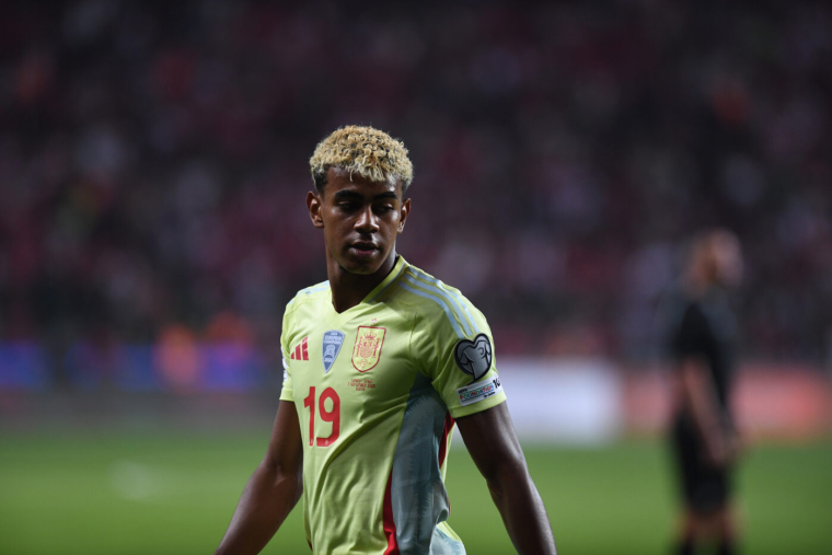 Flick et le Barça allument l'équipe d'Espagne sur la gestion de Yamal