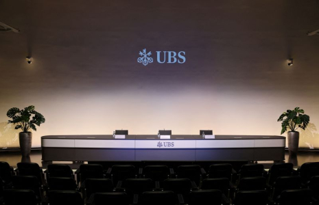 Photo du logo d'UBS lors d'un conférence de presse à Zurich