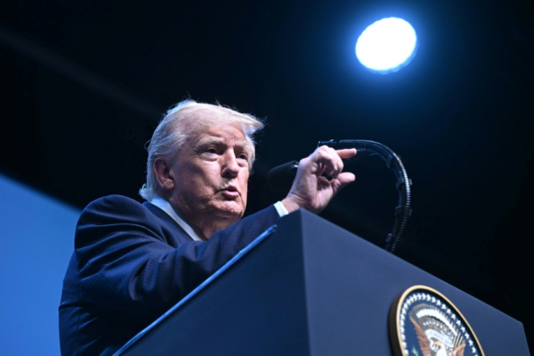 Le président américain Donald Trump s'adresse à la presse lors d'un sommet de l'Otan au complexe présidentiel de Bestepe, à Ankara, le 8 juillet 2026 ( AFP / SAUL LOEB )