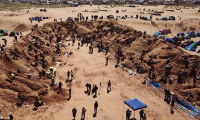 Bolivie: des sculptures de sable pour célébrer Pâques