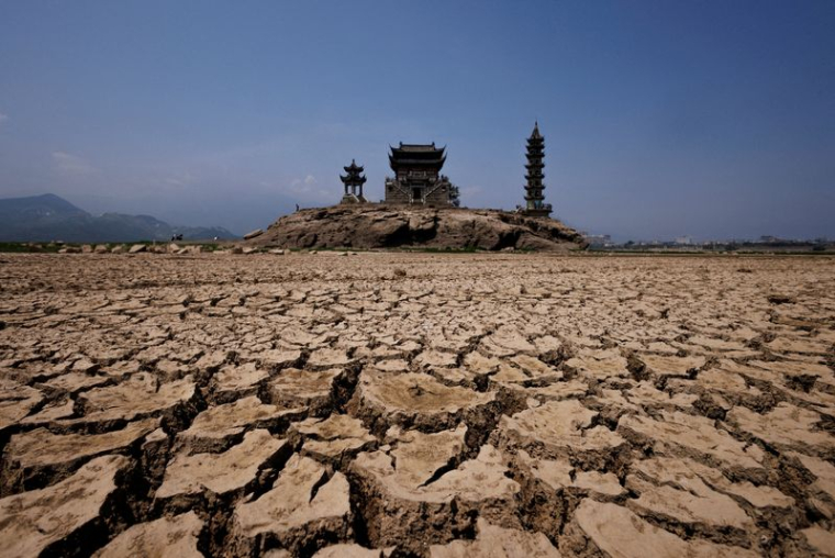 Vue sur les pagodes sur l'île de Louxingdun, en Chine