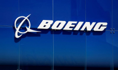 Le logo de Boeing au 54e Salon international de l'aéronautique et de l'espace de Paris