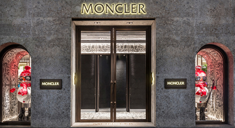 Des rumeurs ont fait état d'un intérêt de Kering pour Moncler. (© Moncler)