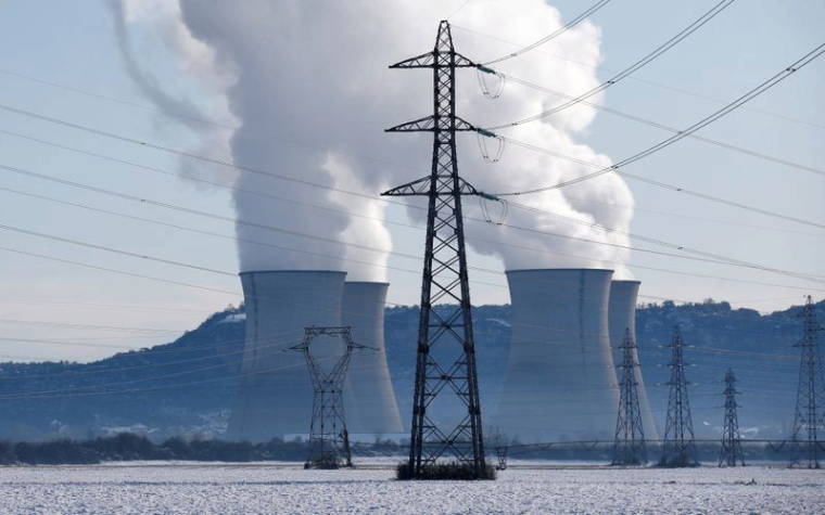 FRANCE: LA CONSOMMATION D'ÉLECTRICITÉ A BAISSÉ DE 13% AU 2E TRIMESTRE