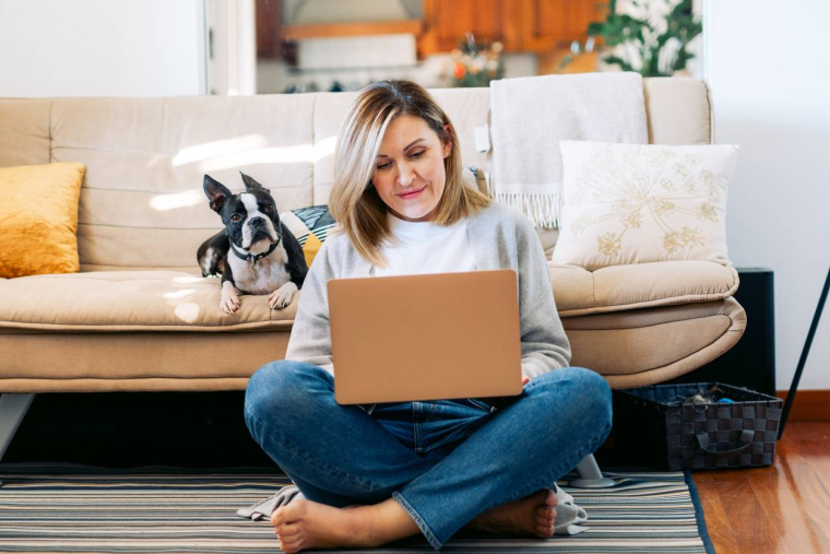 L’exonération d’impôt pour les allocations de télétravail, au titre de 2022-iStock-Elena Katkova