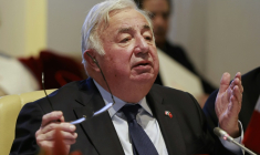 Le président du Sénat Gérard Larcher le 29 janvier 2026 à Rabat, au Maroc ( AFP / Abdel Majid BZIOUAT )