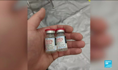 États-Unis : une séance de vaccination improvisée au beau milieu d'une tempête de neige