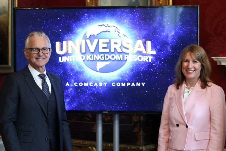 Rachel Reeves, chancelière de l'Échiquier britannique, rencontre des dirigeants d'Universal et de Comcast, à Londres