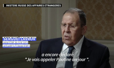 Poutine prêt à un appel de Macron pour une discussion "sérieuse", dit Lavrov