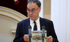 Andrew Bailey prononce un discours lors du dîner annuel de Mansion House à Londres
