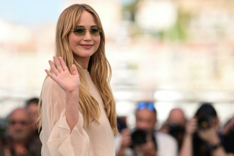 L'actrice américaine Jennifer Lawrence lors d'un photocall pour le film "Die, My Love" au 78e Festival de Cannes, le 18 mai 2025 ( AFP / Miguel Medina )