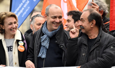 Laurent Berger et Philippe Martinez, le 22 mars 2023, à Paris ( AFP / Emmanuel DUNAND )