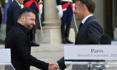 Le président ukrainien Volodymyr Zelensky et le président français Emmanuel Macron, à l'Elysée, à Paris, le 3 septembre 2025 ( AFP / Ludovic MARIN )