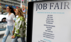 USA: LES CRÉATIONS D'EMPLOIS SUPÉRIEURES AUX ATTENTES EN MAI