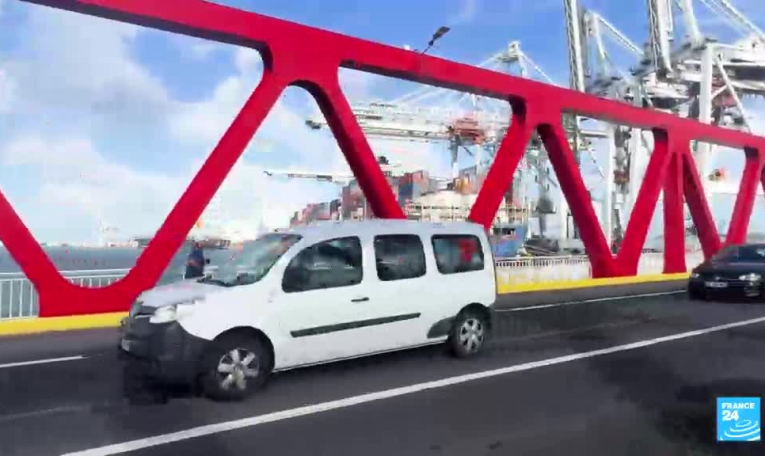 Elle est devenue la première personne au monde à courir les 800 km de la Seine