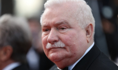 Lech Walesa, en 2017, à Cannes ( AFP / VALERY HACHE )