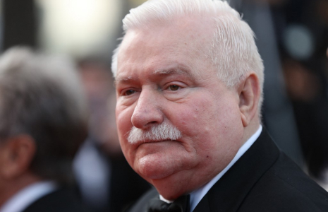 Lech Walesa, en 2017, à Cannes ( AFP / VALERY HACHE )