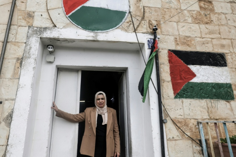 Aisha Khatib, directrice de l'école des jumeaux Ahmad et Mohammad, le 10 février 2026 à Naplouse, en Cisjordanie occupée ( AFP / JAAFAR ASHTIYEH )
