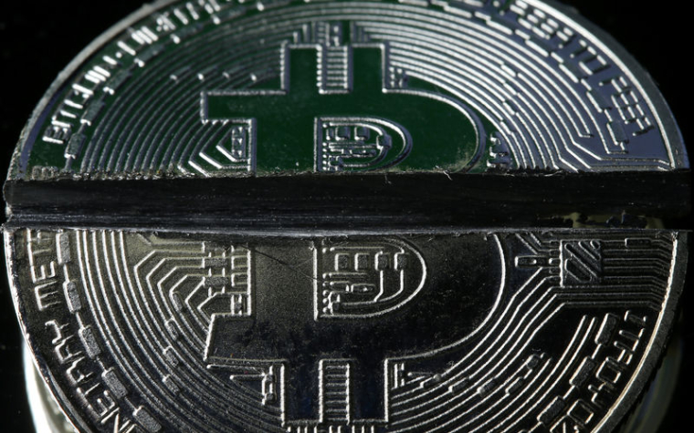 DÉBUTS TIMIDES DU BITCOIN SUR LE CME