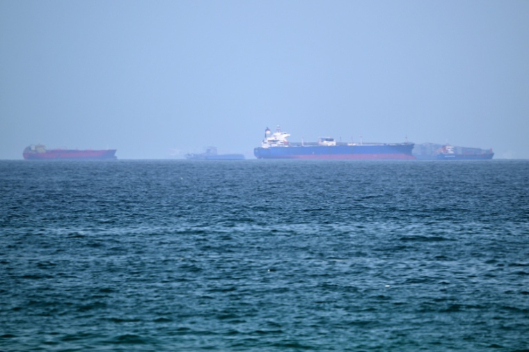 Des navires au large des Emirats arabes unis, dans le Golfe d'Oman, le 28 juin 2026 ( AFP / - )