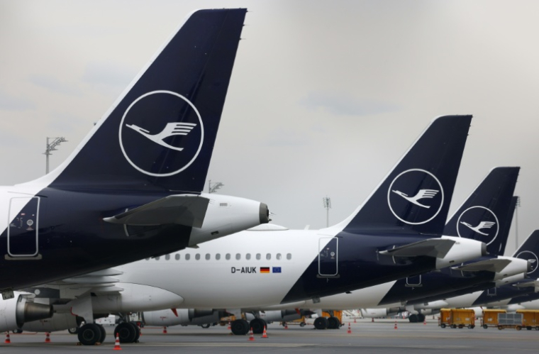 Appareils de la compagnie aérienne allemande Lufthansa sur le tarmac le 13 avril 2026 à l'aéroport international de Munich. ( AFP / Alexandra BEIER )