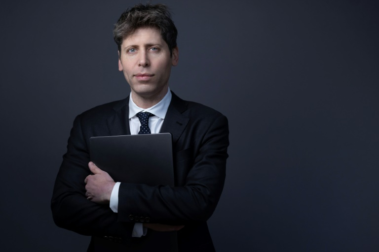 Le directeur général d'OpenAI Sam Altman, le 11 février 2025 à Paris ( AFP / JOEL SAGET )
