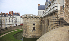 Simplification des procédures, publication des avis en ligne et création de commissions de conciliation: l’encadrement des avis des ABF évolue pour plus de transparence et une meilleure gestion des conflits. ( crédit photo : Getty Images )