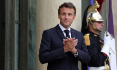 FACE AU TERRORISME AU SAHEL, MACRON PLAIDE POUR LA COOPÉRATION RENFORCÉE