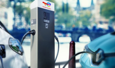 recharge TotalEnergies à Amsterdam (Crédit:  / TotalEnergies)