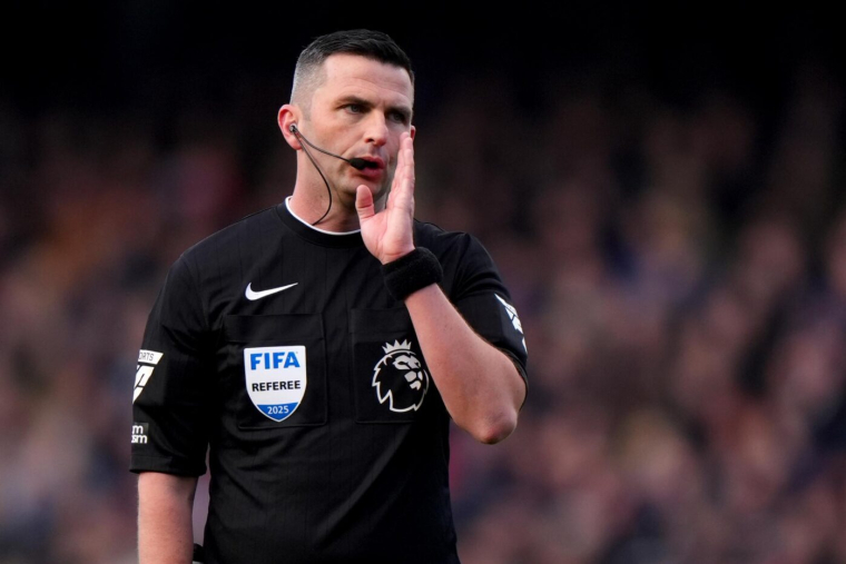 Le salaire des arbitres anglais dévoilé