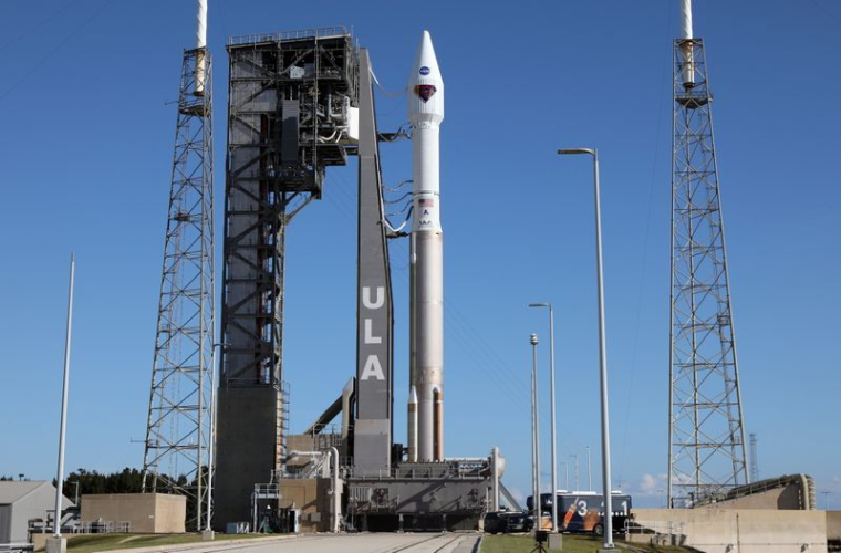 LA NASA LANCE UNE SONDE POUR ÉTUDIER LES ASTÉROÏDES DE JUPITER