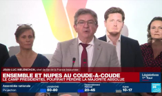 Mélenchon : 'J'appelle notre peuple à déferler dimanche prochain' au second tour des législatives