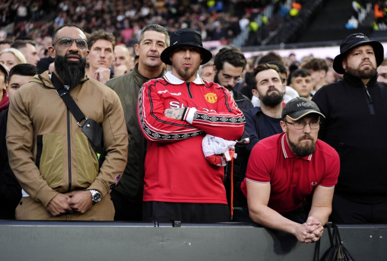 Faire payer 4 000 balles le droit d'avoir un abonnement : la dernière idée de MU pour ses fans