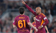 La prestation de la soirée est pour Donyell Malen